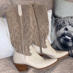 COPY - Coconuts by Matisse white cowgirl boots worn once